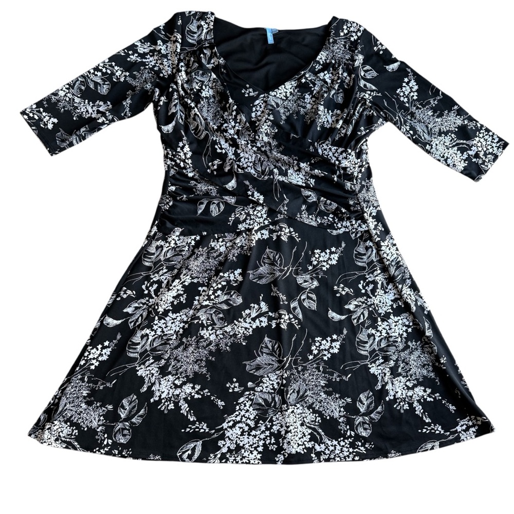 B-Slim Women’s Black Floral Black and White Size 2X‎ Wedding Guest Midi Dress